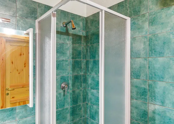 Hostdomus - Bianco Incanto *