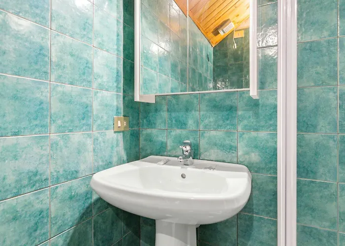 Hostdomus - Bianco Incanto * Клавире